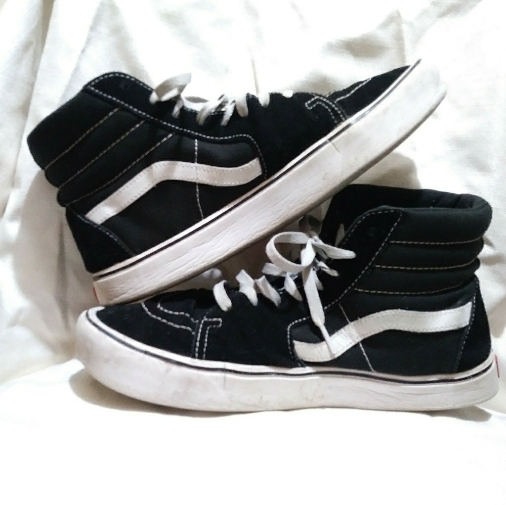 Vans Off The Wall Hightop Black Suede Sneaks 11